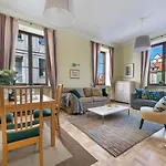 Two Bedroom Apartment For 6 People
